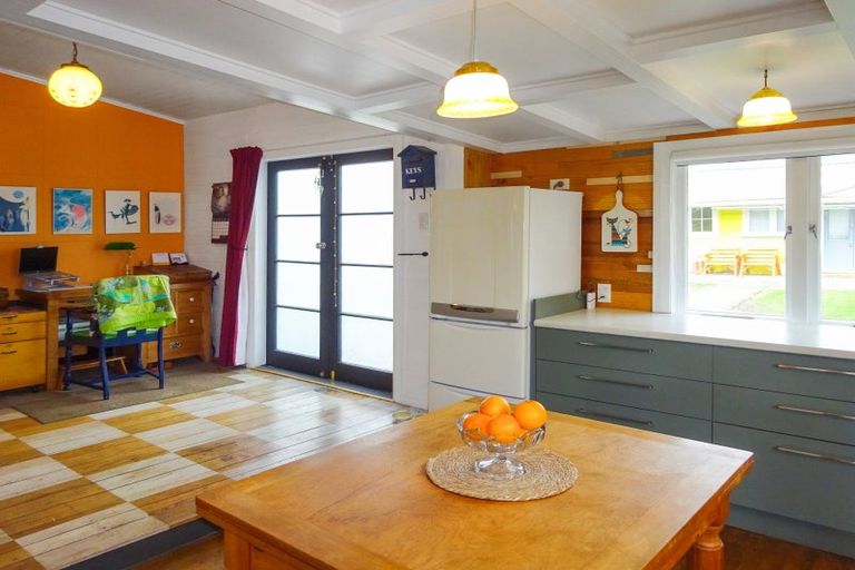 Photo of property in 36 Robinson Street, Foxton, 4814