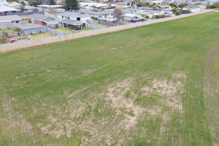 Photo of property in 16 Ashbury Drive, Tinwald, 7774