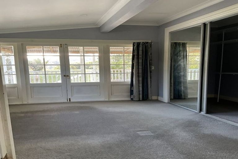 Photo of property in 305 Paparata Road, Bombay, 2675