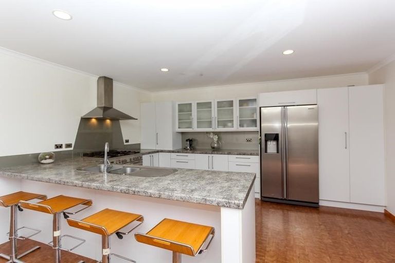 Photo of property in 83 Branch Road, Highlands Park, New Plymouth, 4312