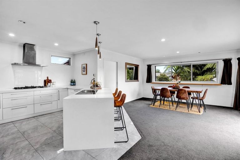 Photo of property in 15c Anderson Way, Highlands Park, New Plymouth, 4312