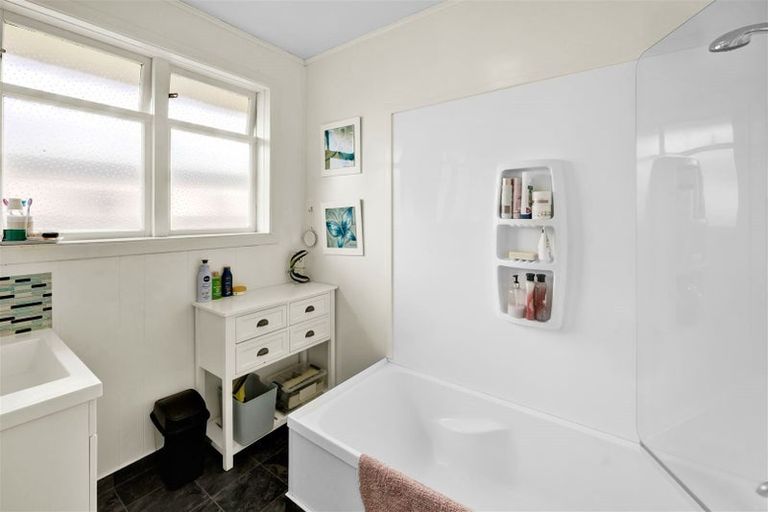 Photo of property in 161 Raleigh Street, Brixton, Waitara, 4382