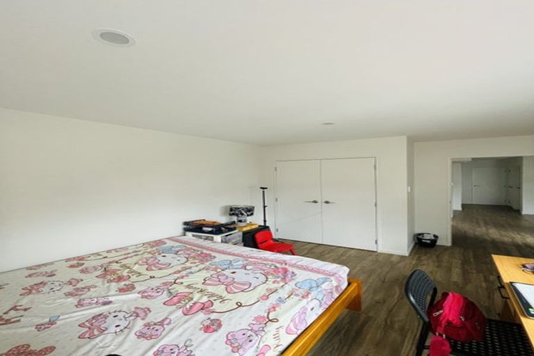 Photo of property in 6 Korama Lane, New Lynn, Auckland, 0600