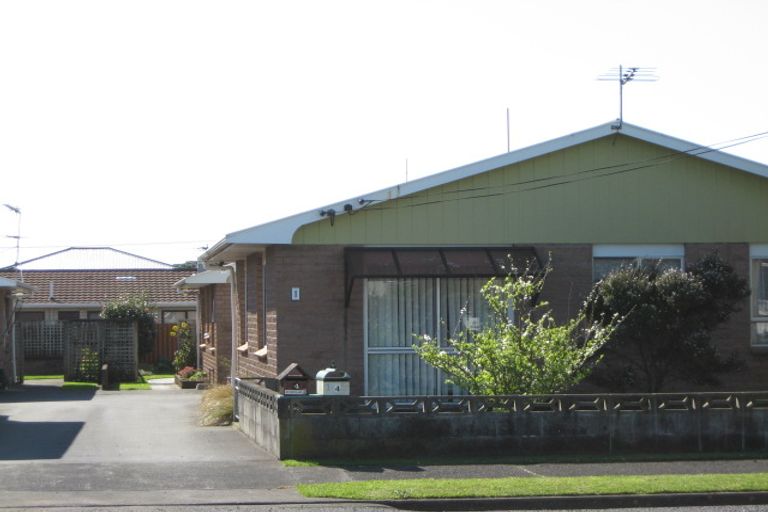 Photo of property in 1/4 Webster Street, Westown, New Plymouth, 4310