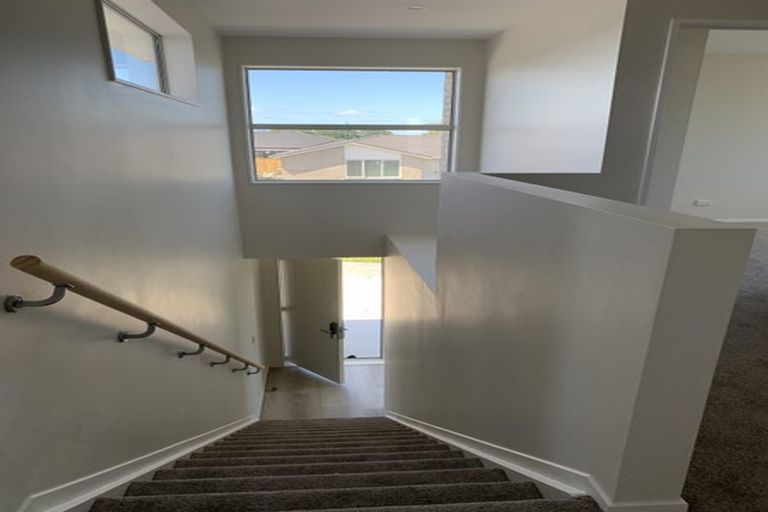 Photo of property in 2 Softwood Avenue, Takanini, 2110