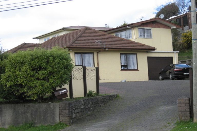 Photo of property in 1 Fraser Street, Wainuiomata, Lower Hutt, 5014