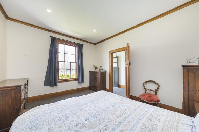 Photo of property in 628 Parewanui Road, Bulls, 4894