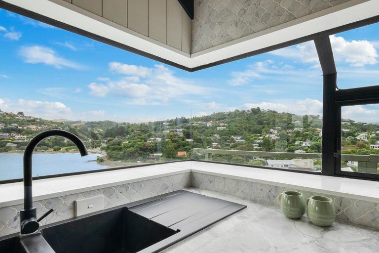 Photo of property in 28a Seaview Road, Paremata, Porirua, 5024