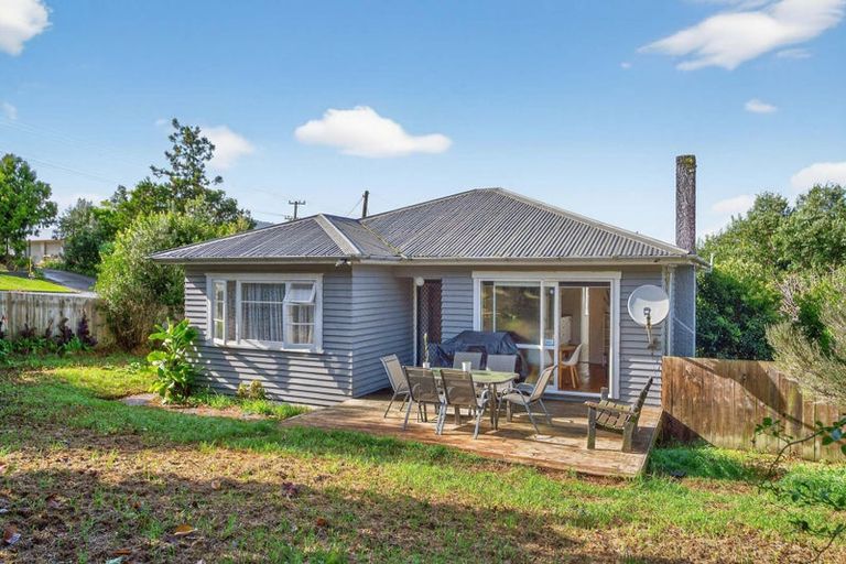 Photo of property in 17 Bickerstaffe Road, Maungaturoto, 0520