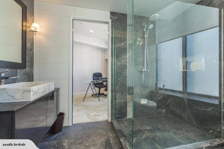 Photo of property in Cintra Apartments, 17h/3 Whitaker Place, Grafton, Auckland, 1010