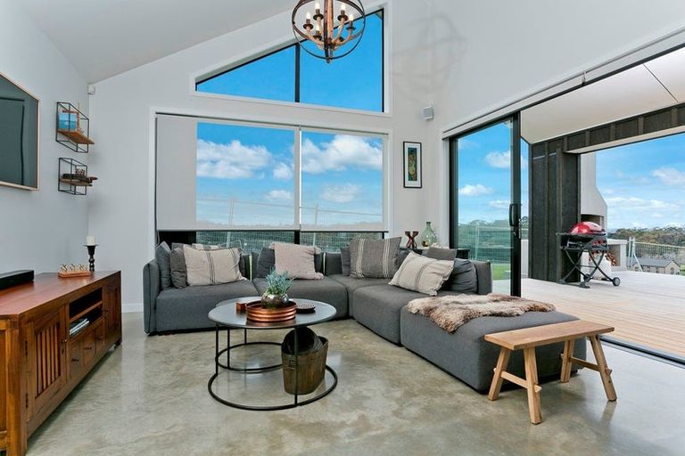 Photo of property in 25 Hurihuri Road, Okura Bush, Silverdale, 0794