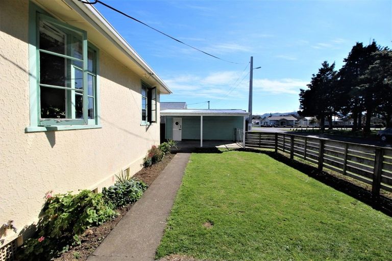 Photo of property in 34 Bowen Street, Woodville, 4920