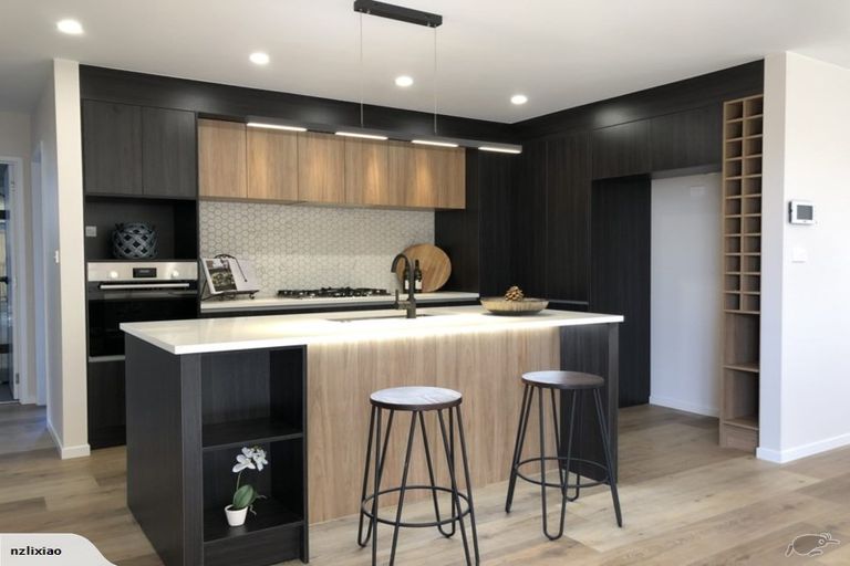 Photo of property in 87 Nobilo Road, Kumeu, 0810