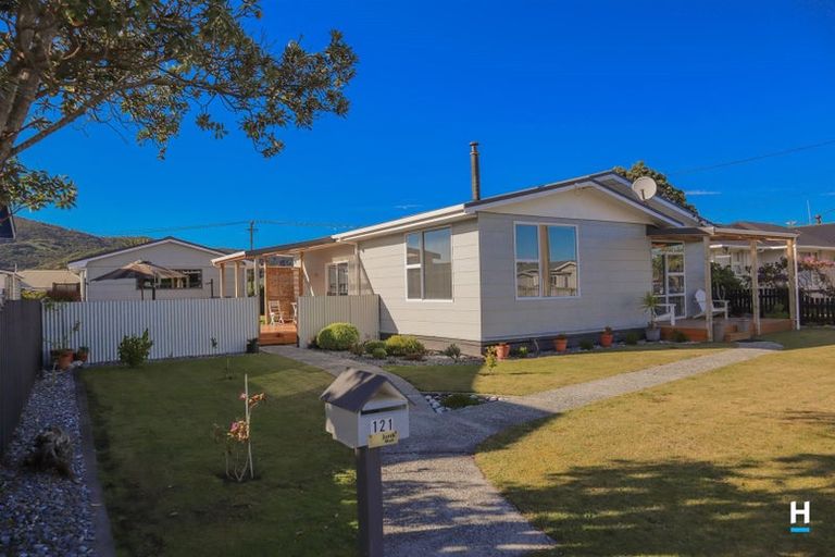 Photo of property in 121 Blake Street, Blaketown, Greymouth, 7805