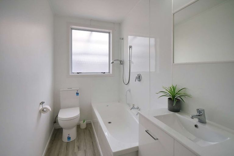 Photo of property in 2/57 Dover Street, St Albans, Christchurch, 8014