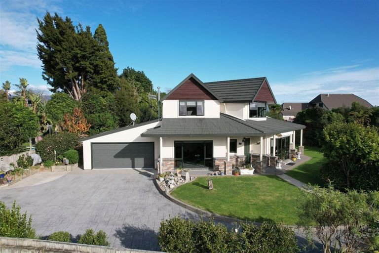 Photo of property in 6 Hillcrest Lane, Levin, 5510