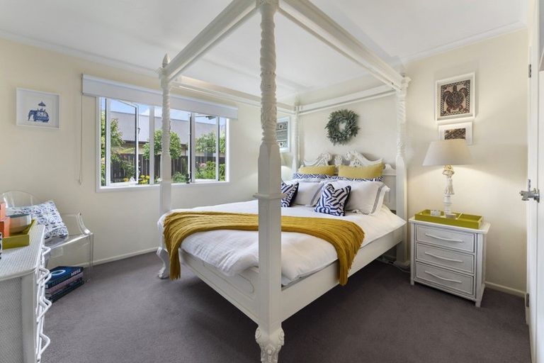 Photo of property in 30 Waenga Drive, Cromwell, 9310