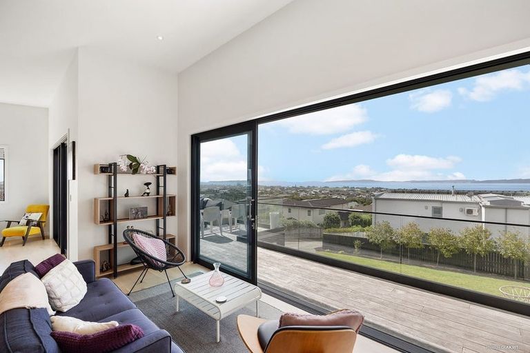 Photo of property in 21 Liberty Crescent, Beachlands, Auckland, 2018