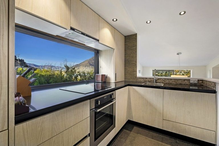 Photo of property in Greenstone Terraces, 30/716 Frankton Road, Queenstown, 9300