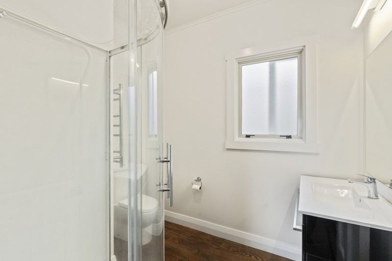 Photo of property in 210 Courtenay Street, New Plymouth, 4312