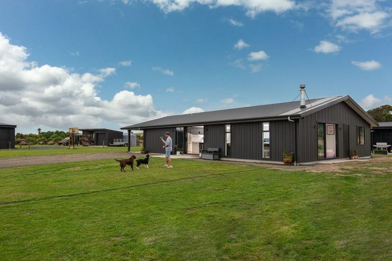 Photo of property in 10 Otuarae Drive, Taieri Beach, Brighton, 9091