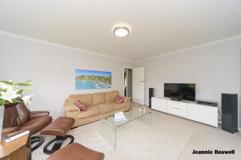 Photo of property in 20 Anaru Place, Awapuni, Palmerston North, 4412