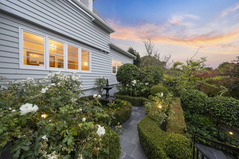 Photo of property in 1 Homewood Avenue, Karori, Wellington, 6012