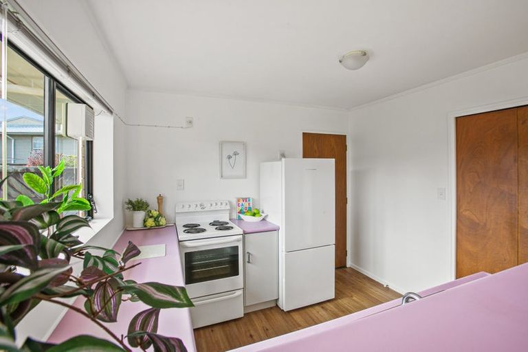 Photo of property in 2/38 Waimea Street, Westown, New Plymouth, 4310