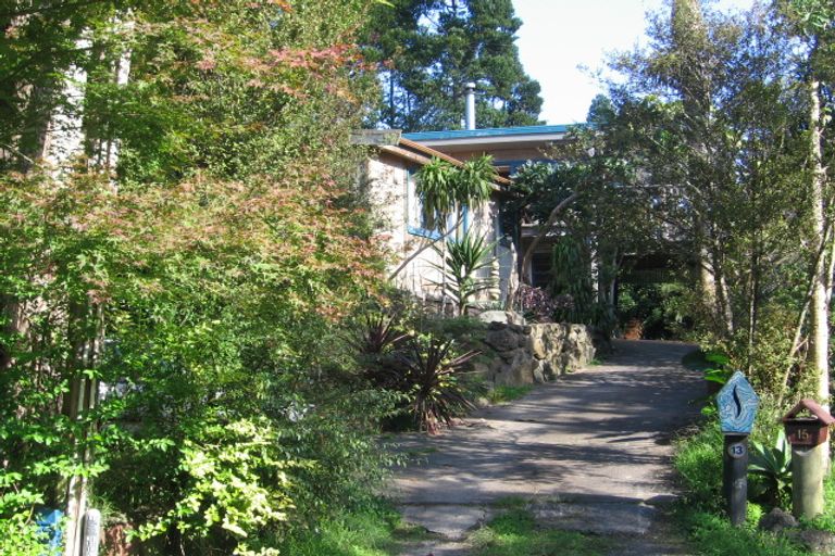 Photo of property in 13 Brownie Road, Laingholm, Auckland, 0604