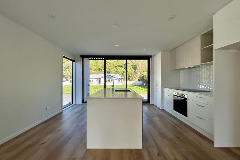 Photo of property in 9/17 Yarmouth Street, Kaikoura, 7300