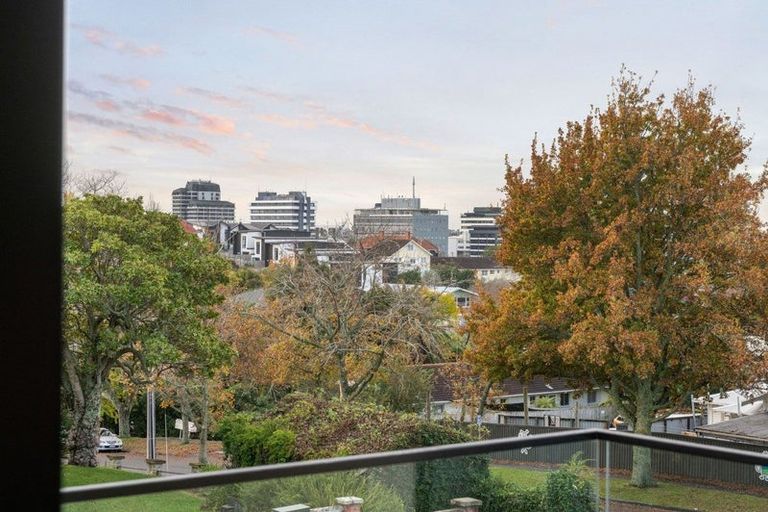 Photo of property in 1/143 Clarence Street, Riccarton, Christchurch, 8011