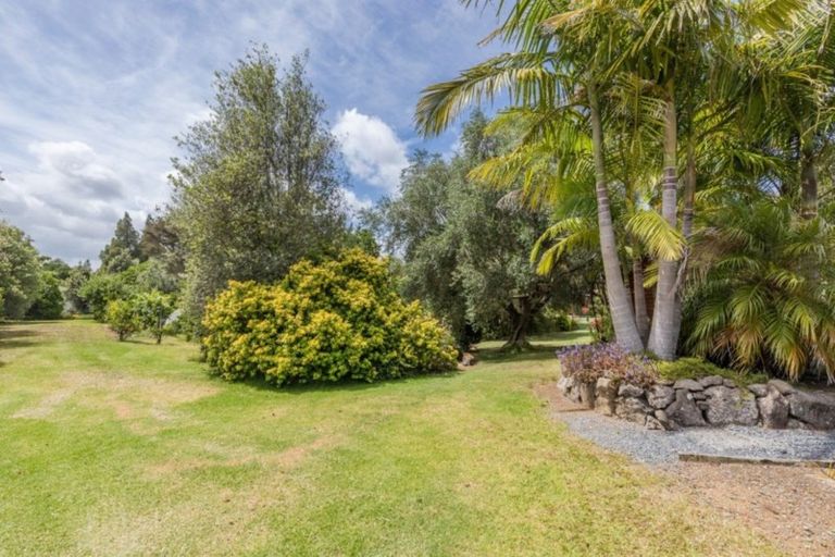 Photo of property in 43 Edkins Road, Kerikeri, 0230