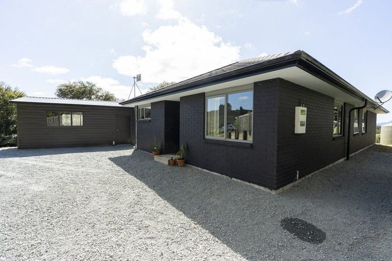 Photo of property in 33 Ngapuke Lane, Parua Bay, Onerahi, 0192