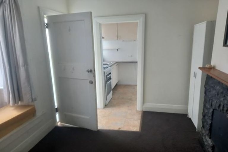 Photo of property in 135 Wallace Street, Mount Cook, Wellington, 6021