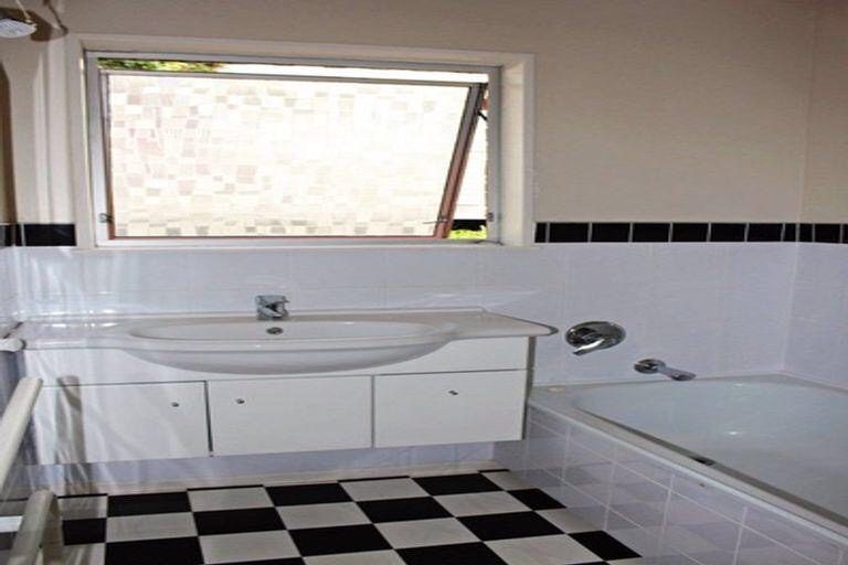 Photo of property in 164c Vivian Street, New Plymouth, 4310