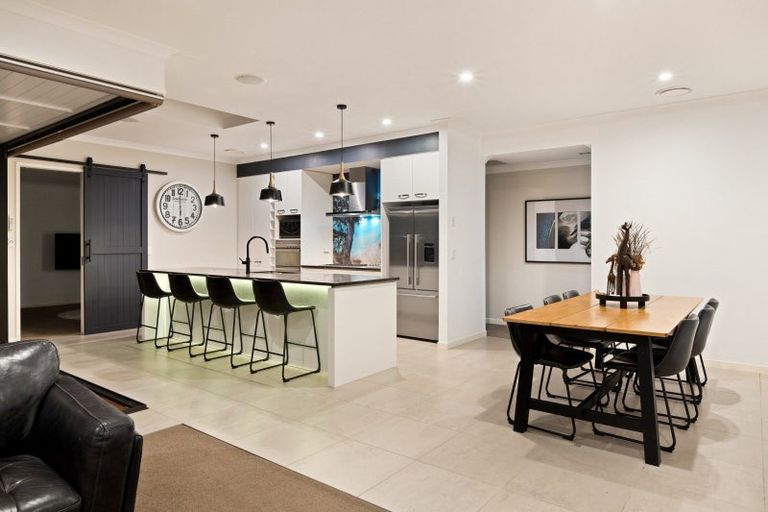 Photo of property in 23 Waldorf Crescent, Orewa, 0931