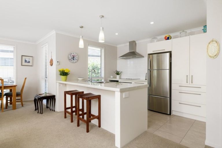 Photo of property in 2 Seashell Drive, Papamoa Beach, Papamoa, 3118