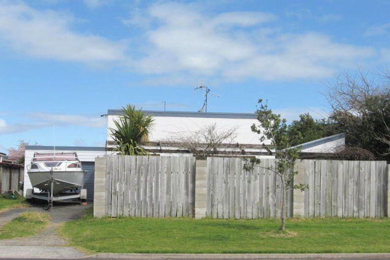Photo of property in 208 Range Road, Papamoa Beach, Papamoa, 3118