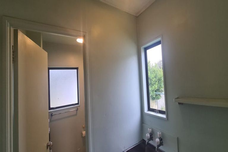 Photo of property in 11 Kirton Crescent, Manurewa, Auckland, 2102