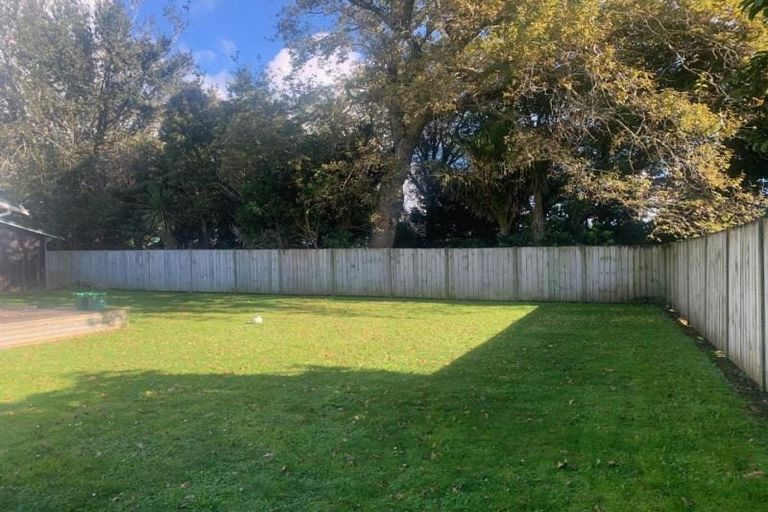 Photo of property in 11 Woodleigh Street, Frankleigh Park, New Plymouth, 4310