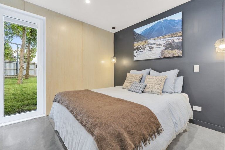 Photo of property in 19 Grandview Road, Lake Hawea, 9382