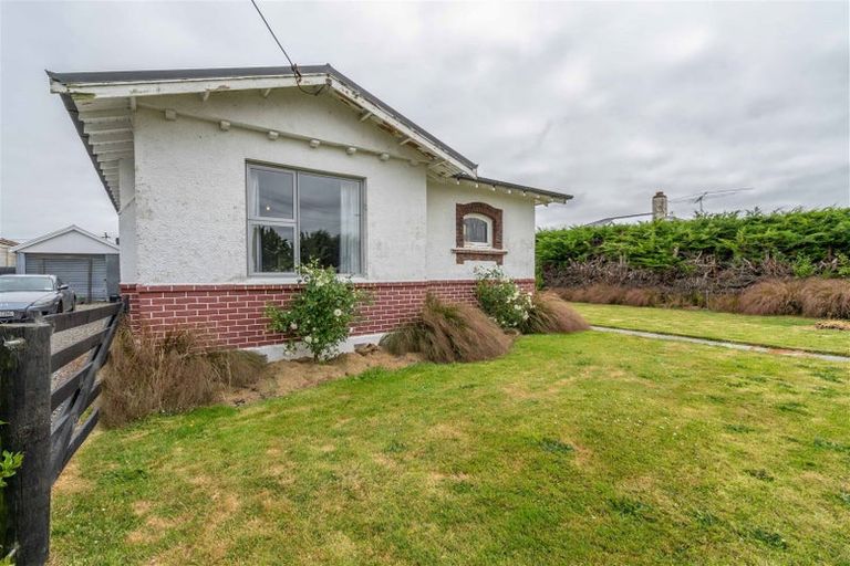 Photo of property in 8 Waverley Street, East Gore, Gore, 9710