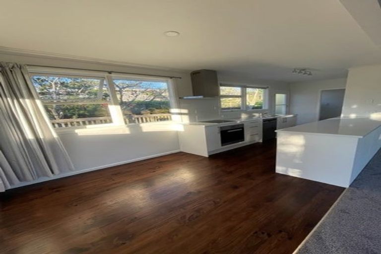 Photo of property in 32 Gails Drive, Okura, Albany, 0792