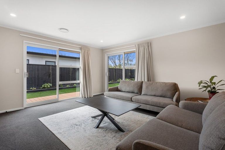 Photo of property in 19 Lewis Close, Rangiora, 7400