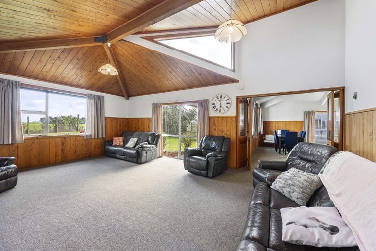 Photo of property in 235 Manutahi Road, Manutahi, Patea, 4598