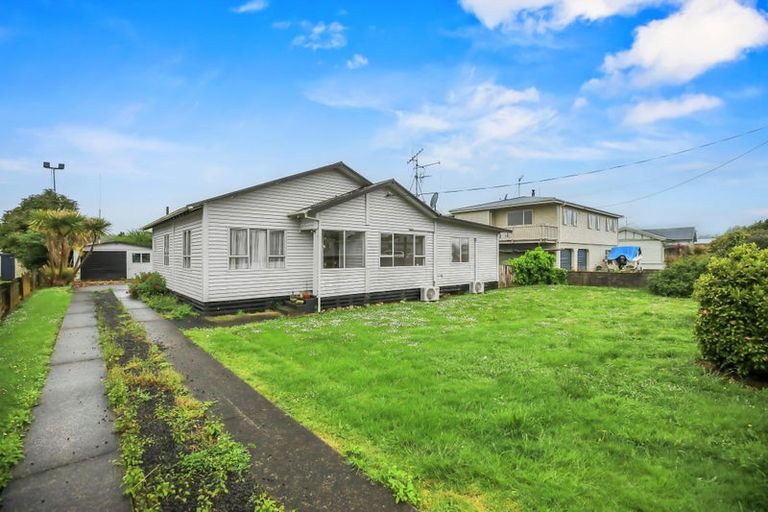 Photo of property in 24 Station Road, Paeroa, 3600