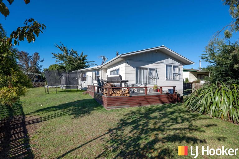 Photo of property in 18 Sequoia Crescent, Owhata, Rotorua, 3010