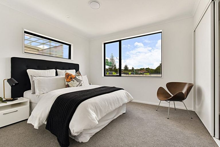 Photo of property in 22a Titoki Street, Te Atatu Peninsula, Auckland, 0610