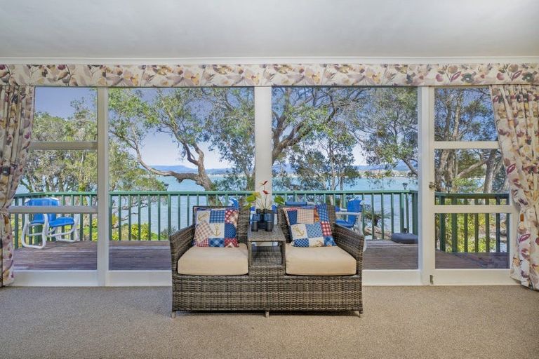 Photo of property in 14 Stormont Lane, Whitianga, 3510