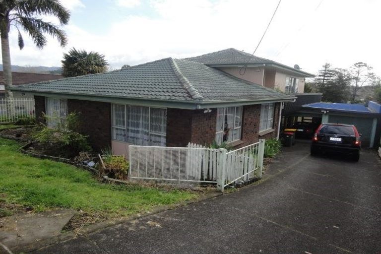 Photo of property in 117 Seymour Road, Sunnyvale, Auckland, 0612